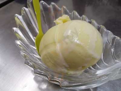 อ ประทิน ไอศครีม