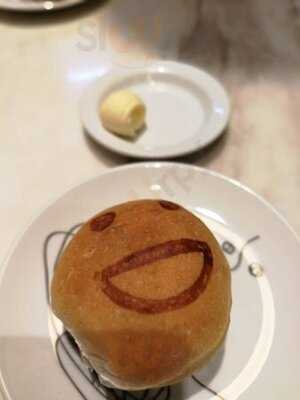 เกรฮาวด์ คาเฟ่ สาขา ลา วิลล่า