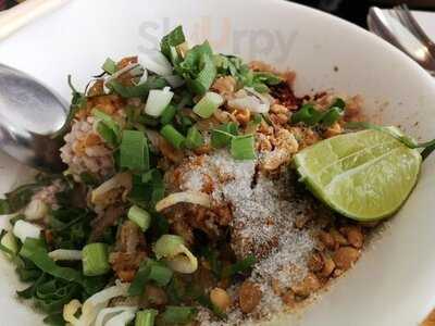 ร้านอาหาร ขนมจีนเทวดา