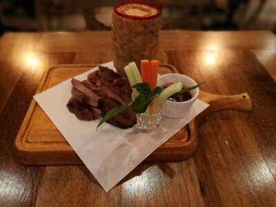 โคลเซ็ท คาเฟ่ สาขา เซนทรัล เฟสติวัล อีสท์วิลล์