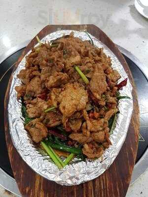 ร้านอาหารจีนเสฉวน (เดอะสตรีท รัชดา)