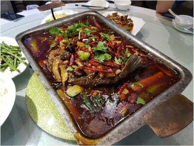 ร้านอาหารจีนเสฉวน (เดอะสตรีท รัชดา)