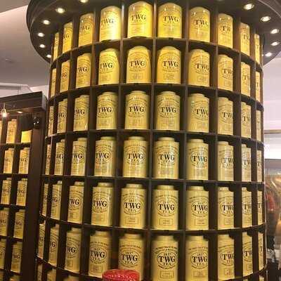 ทีดับบลิวจี ที สาขา เอ็มควอเทียร์