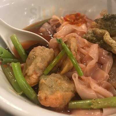 Yentafo Krueng Song - Don Mueang International Airport