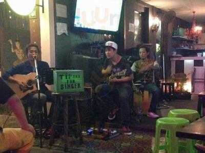 บาร์ลำพู (บาร์ลำภู)