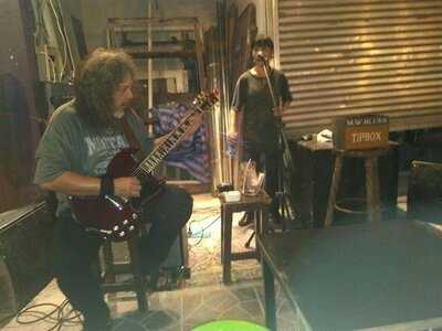 บาร์ลำพู (บาร์ลำภู)