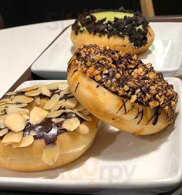 Krispy Kreme Doughnuts, Silom Complex