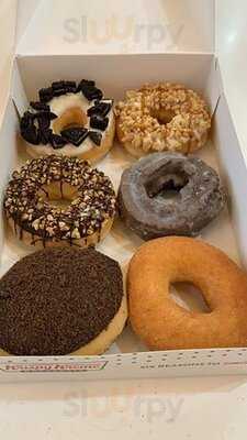 Krispy Kreme Doughnuts, Silom Complex