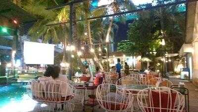 ร้านอาหารทะเลบางกอก