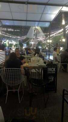 ร้านอาหารทะเลบางกอก