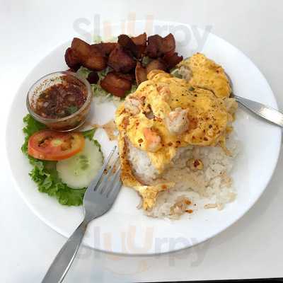 บ้านกลางซอย