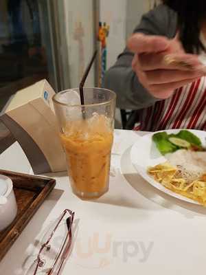 บ้านกลางซอย