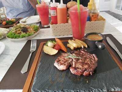 สินธรสเต็กเฮ้าส์