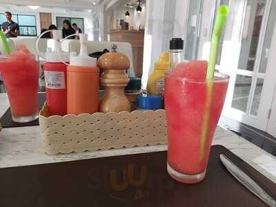 สินธรสเต็กเฮ้าส์