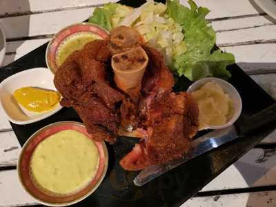 ร้านอาหาร บ้านตากอากาศ