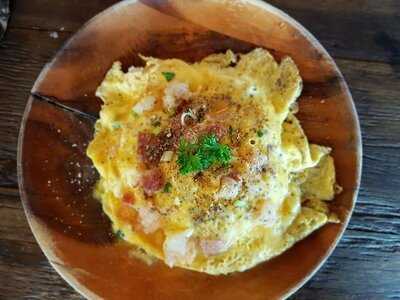 ฮาย ไทม์ คาเฟ่