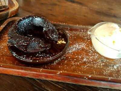 ฮาย ไทม์ คาเฟ่