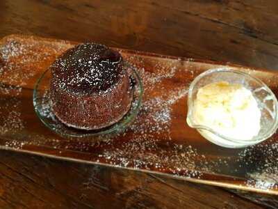 ฮาย ไทม์ คาเฟ่