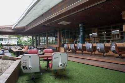 Kukkuuk Yakiniku Cafe