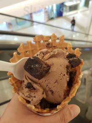 โคลด์สโตนครีมเมอรี่ ร้านไอศกรีม