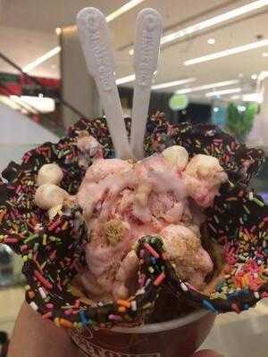 โคลด์สโตนครีมเมอรี่ ร้านไอศกรีม