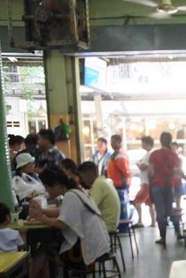 ข้าวหมูแดงสีมรกต