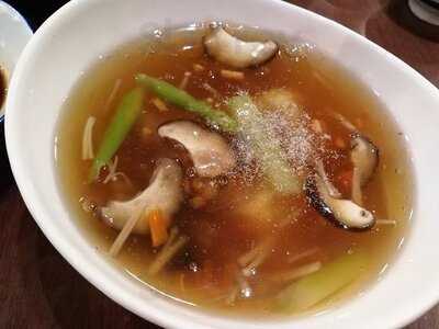 ร้านอาหารญี่ปุ่น ฮาคาต้า