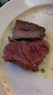 Tenderloins Sports Bar & Steak House - Pattanakarn 30