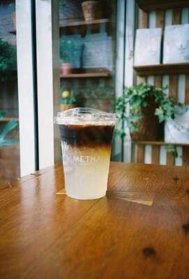 Me Thai Coffee