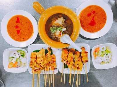 ข้าวผัดปูเมืองทอง