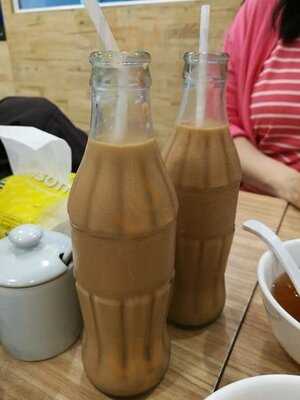 กุ๊กฝ้าหยู่น - จี ทาวเวอร์