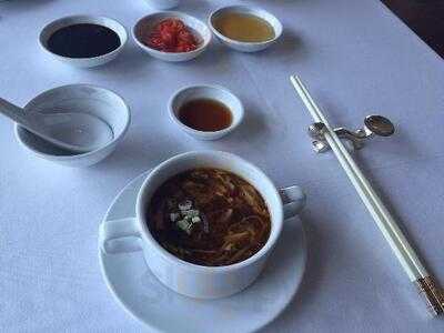 ดิ เอมเพอเรอร์