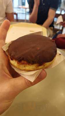 ดังกิ้นโดนัท