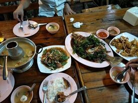 สวนอาหาร สวนข่อย