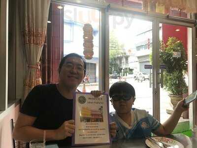 ร้านอาหาร ลิขิตไก่ย่าง