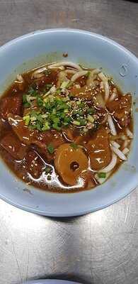 ขนมจีนไหหลำ เจ๊วา เจ๊หย่ง