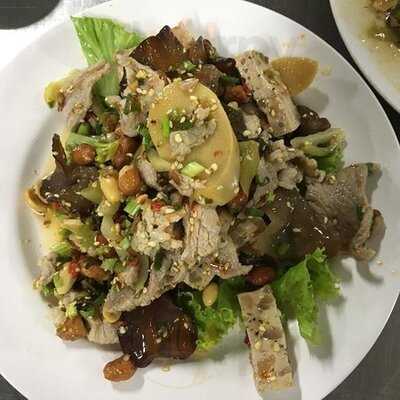 ขนมจีนไหหลำ เจ๊วา เจ๊หย่ง