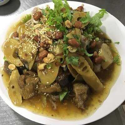 ขนมจีนไหหลำ เจ๊วา เจ๊หย่ง