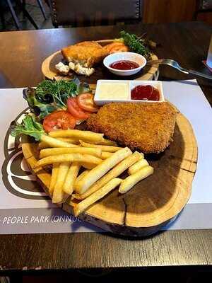 Cheers Station Onnut