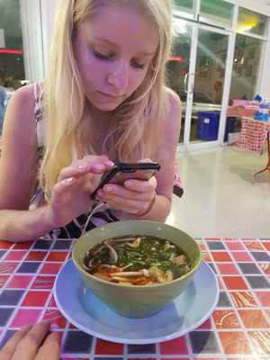 มิตรโภชนา