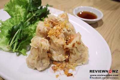 สีฟ้า - เซ็นทรัลเวิลด์