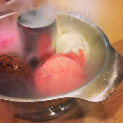 ไอติมหม้อไฟยศเส