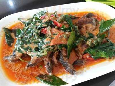 ร้านอาหาร วิเศษไก่ย่าง