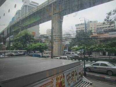 Starbucks Nana Square