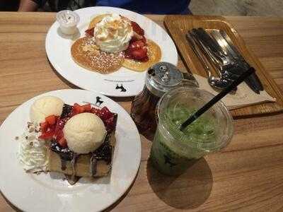 อาฟเตอร์ยูดิสเสิร์ทคาเฟ่  สาขา Int Intersect