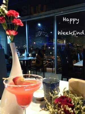 Reef Sushi Bar & Grill