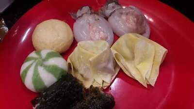 ฮอทพอท อินเตอร์เนชั่นเนล บุฟเฟต์