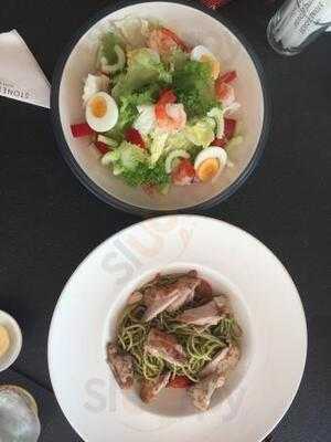 Stonehouse Bistro & Bar