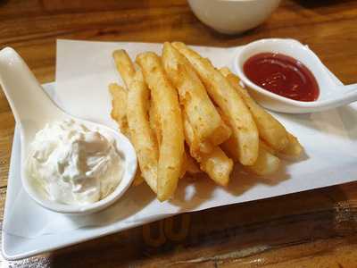 ส้มตำแม่มด