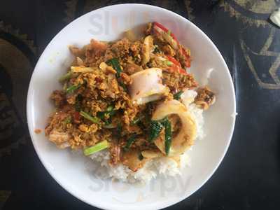 ร้านอาหาร ขนาบน้ำ